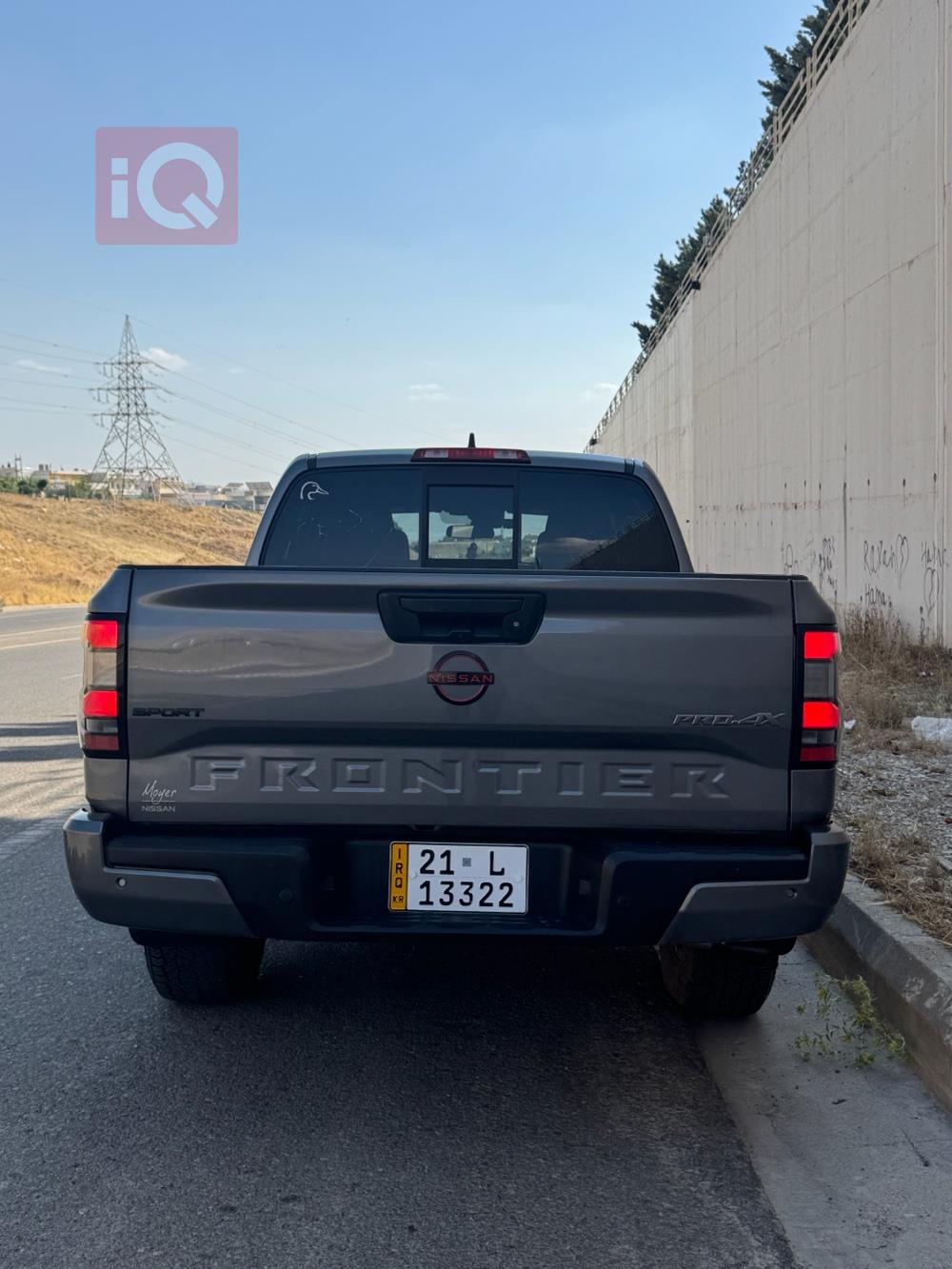 نيسان فرونتر
